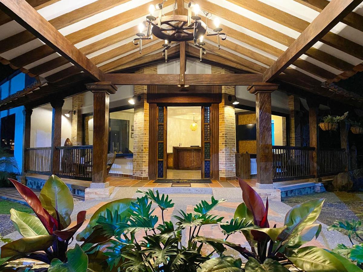 La Victoria Hotel Campestre Quimbaya Exteriör bild
