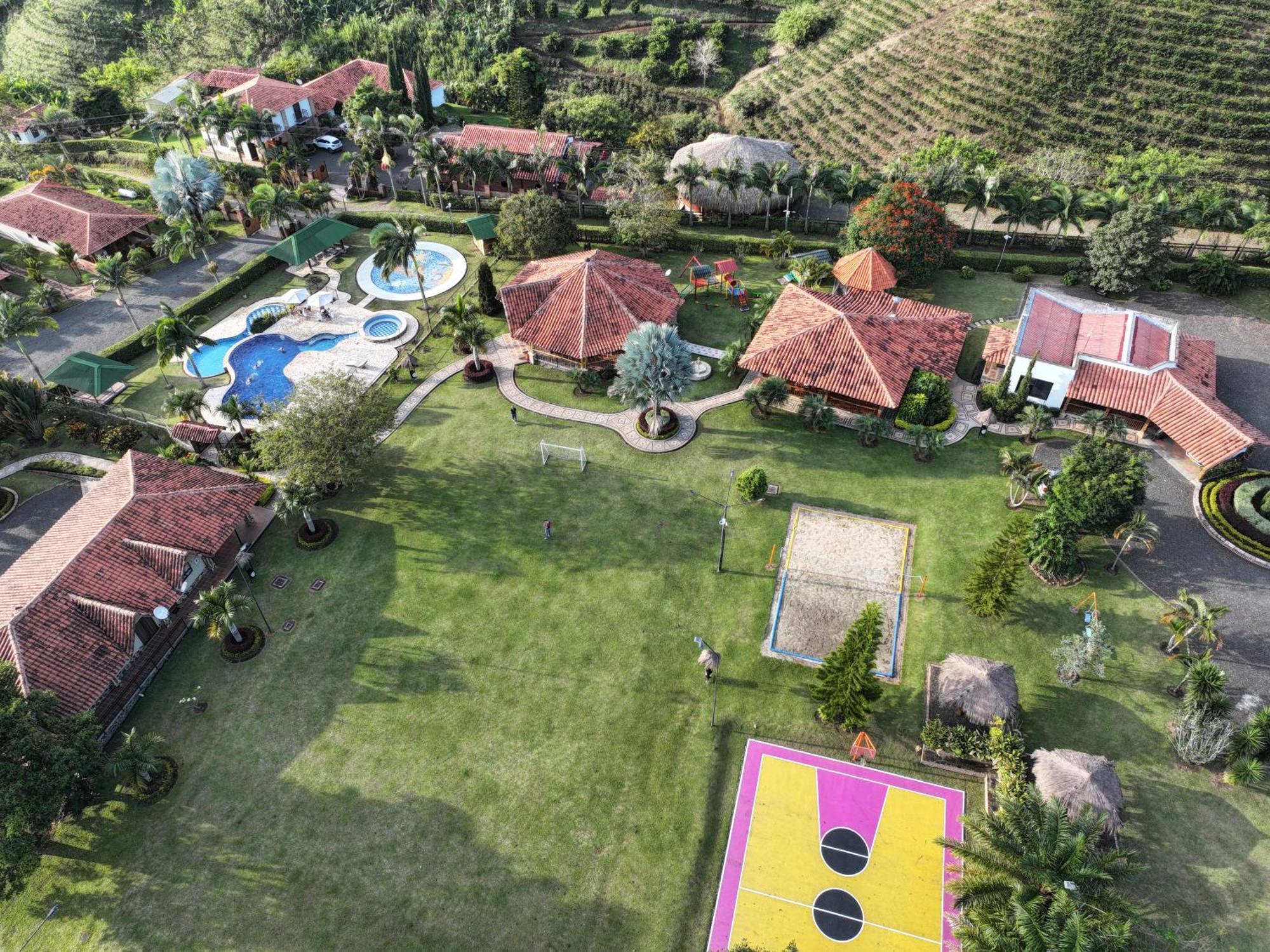 La Victoria Hotel Campestre Quimbaya Exteriör bild